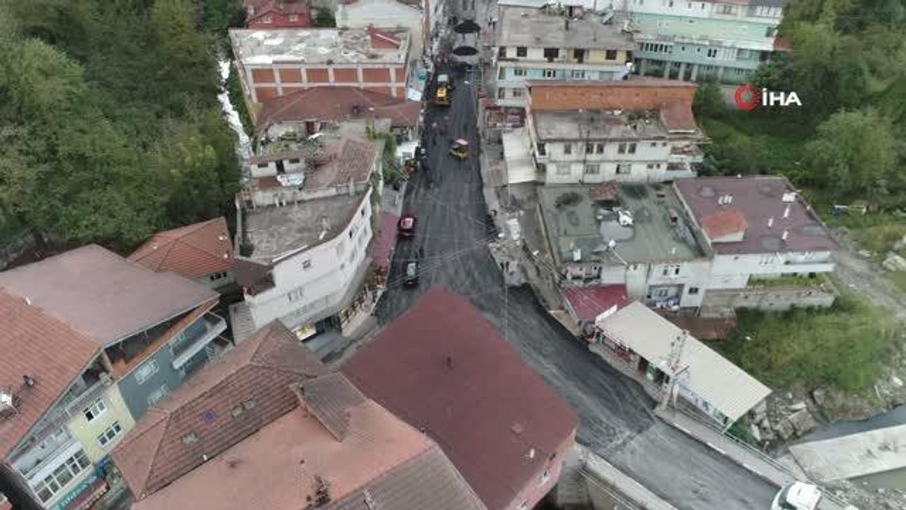 Selden zarar gören beldenin yolları asfaltlanıyor
