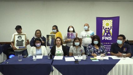 Familiares del personal de la salud fallecido en El Salvador reclaman sus beneficios