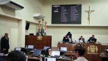Entrega de Plano Diretor de Florianópolis tem bate-boca na Câmara