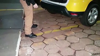 Polícia Militar detém indivíduo que estava pulando em telhados no Bairro Guarujá