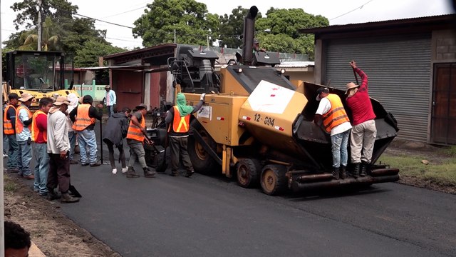 Pobladores del barrio Camilo Chamorro contarán con mejor acceso vial
