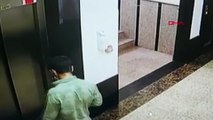 Kartal'da maskeli hırsız apartmanın asansör beynini çaldı 
