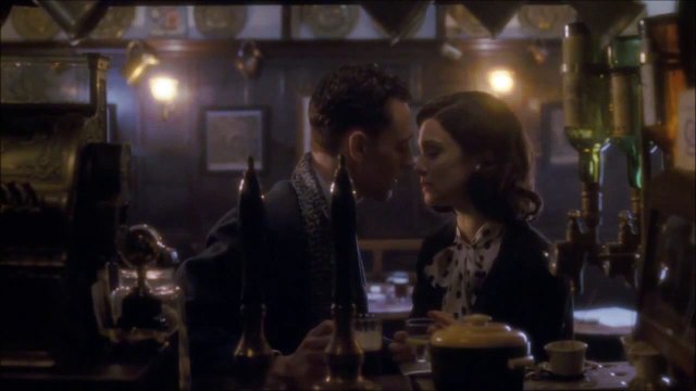 The deep blue sea Bande-annonce (RU)