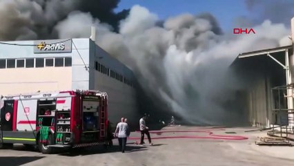 İzmir'de fabrika yangını!