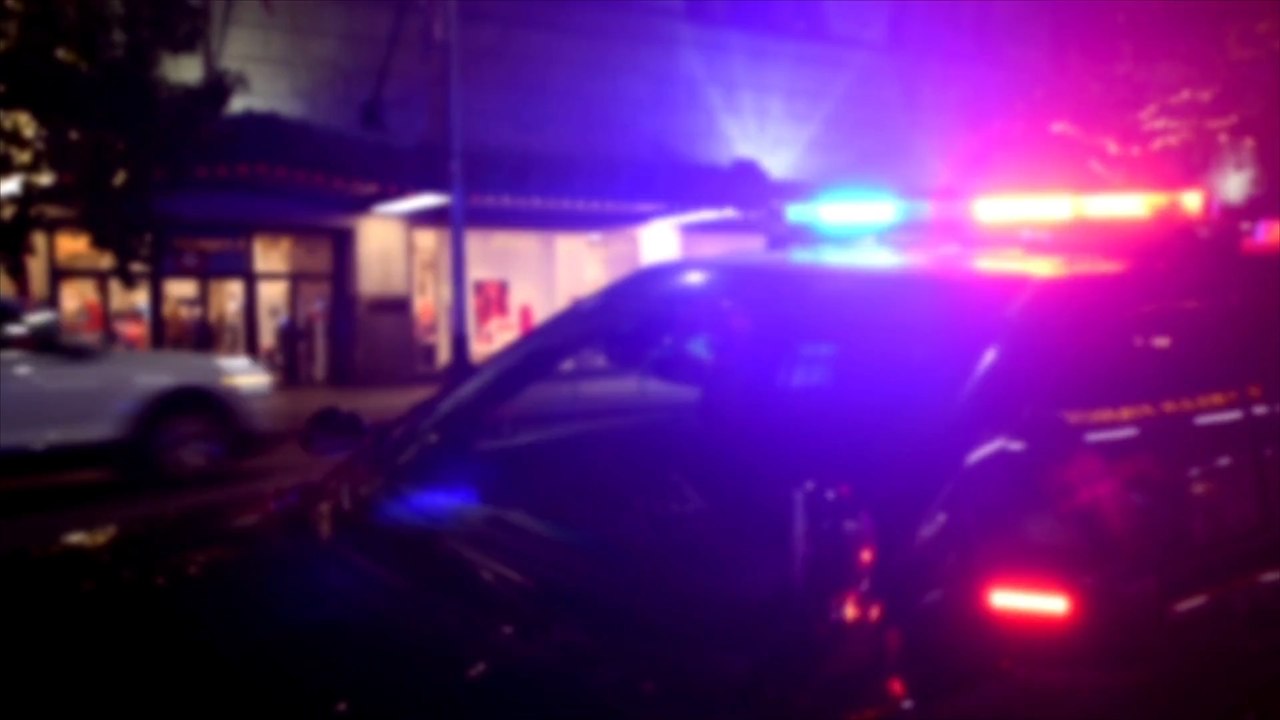 Kleinkind erschießt versehentlich eigene mutter