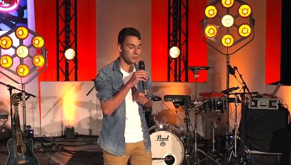Tarik interprète "Mon chéri" en live