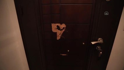 Boşaltması istenen dairenin kapısının ev sahibince baltayla kırıldığını öne süren kiracı şikayetçi oldu