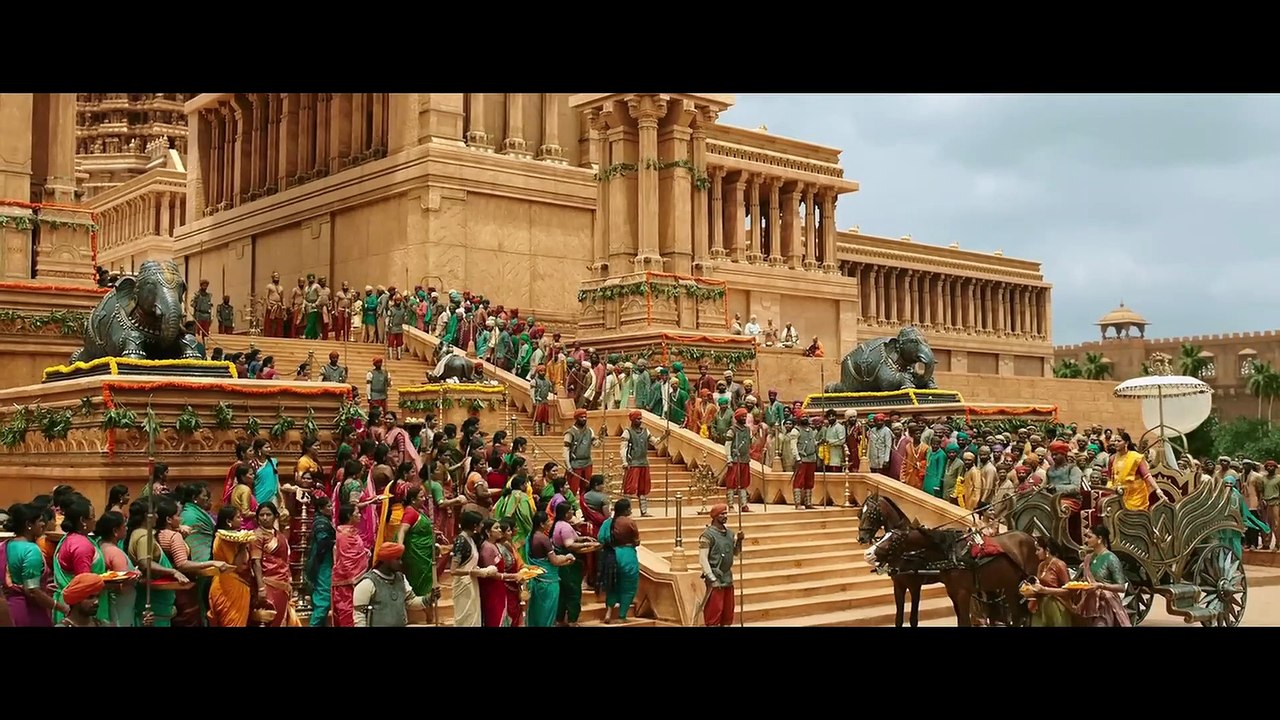 मेरी पत्नी को किसी ने हाथ लगाया तो उसे यही काट दूंगा _ Bahubali 2 Movie Best Action Scenes
