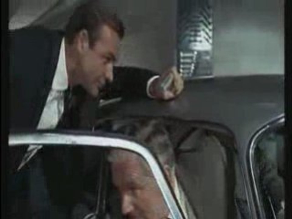 La nouvelle aston de james bond 007