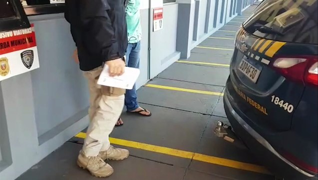 Jovem que havia recém-furtado veículo no Melissa é perseguido pela PRF e detido após bater carro