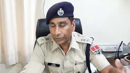 एटीएम बदलकर खाते से 76 हजार निकाले, पुलिस ने पीछा कर तीन को पकड़ा