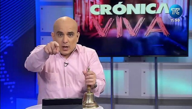 Captan a ladrones disfrazados de policías robando a jóvenes en Quito