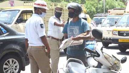 డాక్యుమెంట్లు హెల్మెట్...అన్నీ ఉన్నా ఫైన్ కట్టాలి బాసూ..... *New Traffic Rules | Telugu OneIndia