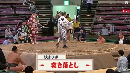 Aki 2022, Makushita - Day 10 (Part 01)