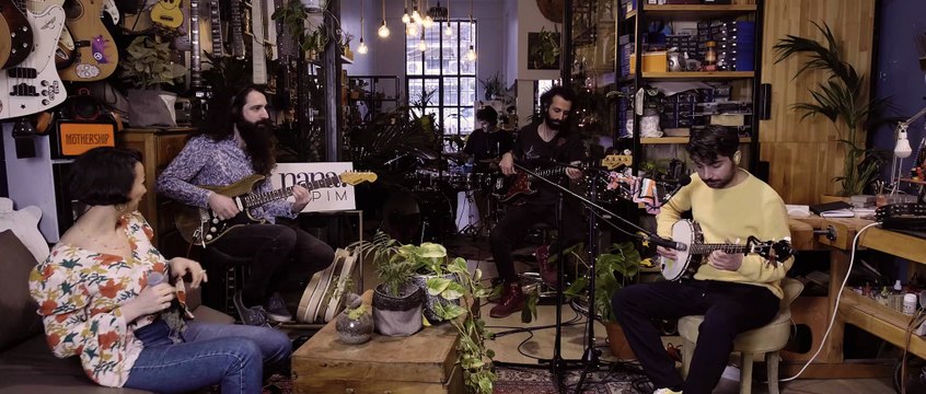 Zeyn'el & Burcu Yeşilbaş - Bir Dalda İki Kiraz (Akustik)