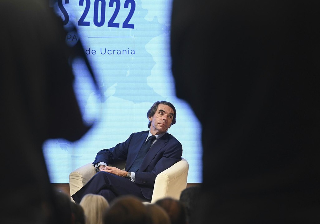 Aznar: "Si somos 200.000 mil ricos es una miseria, necesitamos seis millones de ricos por lo menos"