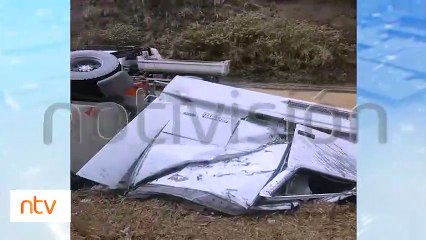 Cisterna volcó en la carretera nueva a Santa Cruz