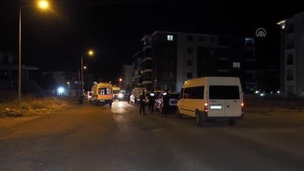 BALIKESİR - Komşular arasında çıkan kavgada bıçaklanan baba ile oğlu öldü