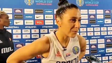 Basketbolcular canlı yayında tekme tokat birbirine girdi
