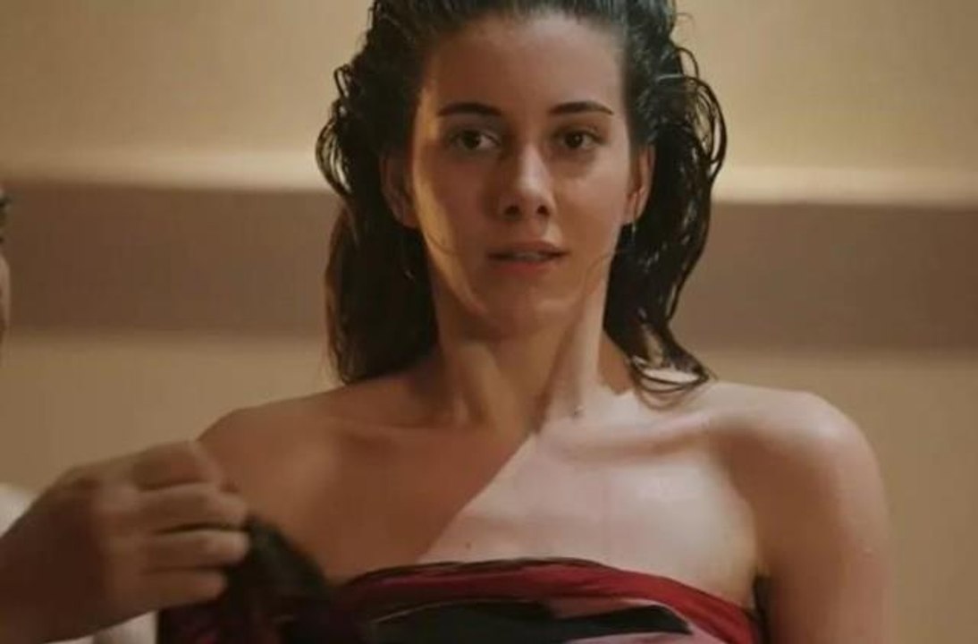 Yalı Çapkını dizisindeki hamam sahnesi izleyicileri çileden çıkardı -  Dailymotion Video