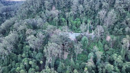 Drone footage of repair work on Moss Vale-Unanderra line | September 27, 2022 | Illawarra Mercury