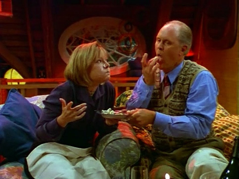 Hinterm Mond gleich links Staffel 2 Folge 2 HD Deutsch