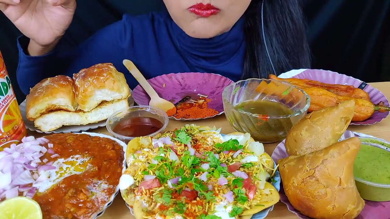 ASMR_EATING PANIPURI_PUCHKA,PAVBHAJI,DAHIPAPDI CHAAT,SAMOSA,CHILLI BHAJJIYA_EATING SHOW_
