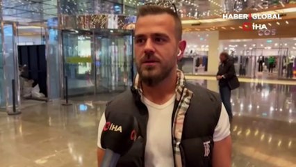 57 bin TL'lik cep telefonunu almak için kuyruğa girdiler