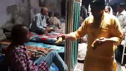 Ramesh Matiala -distribute clothes, milk, fruits and grains in DAVO old age home and orphanage located in Dwarka.