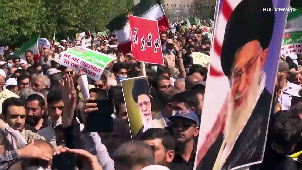 Frauenrechte: Iranische Regierung mobilisiert ihre Unterstützer