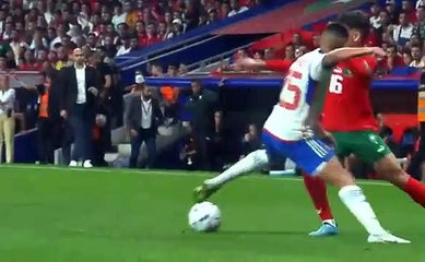 Abde baila a la selección de Chile con dos regates maravillosos / TWITTER