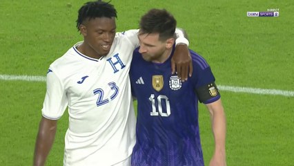 Résumé : Récital de Messi, Festival de l'Argentine contre le Honduras