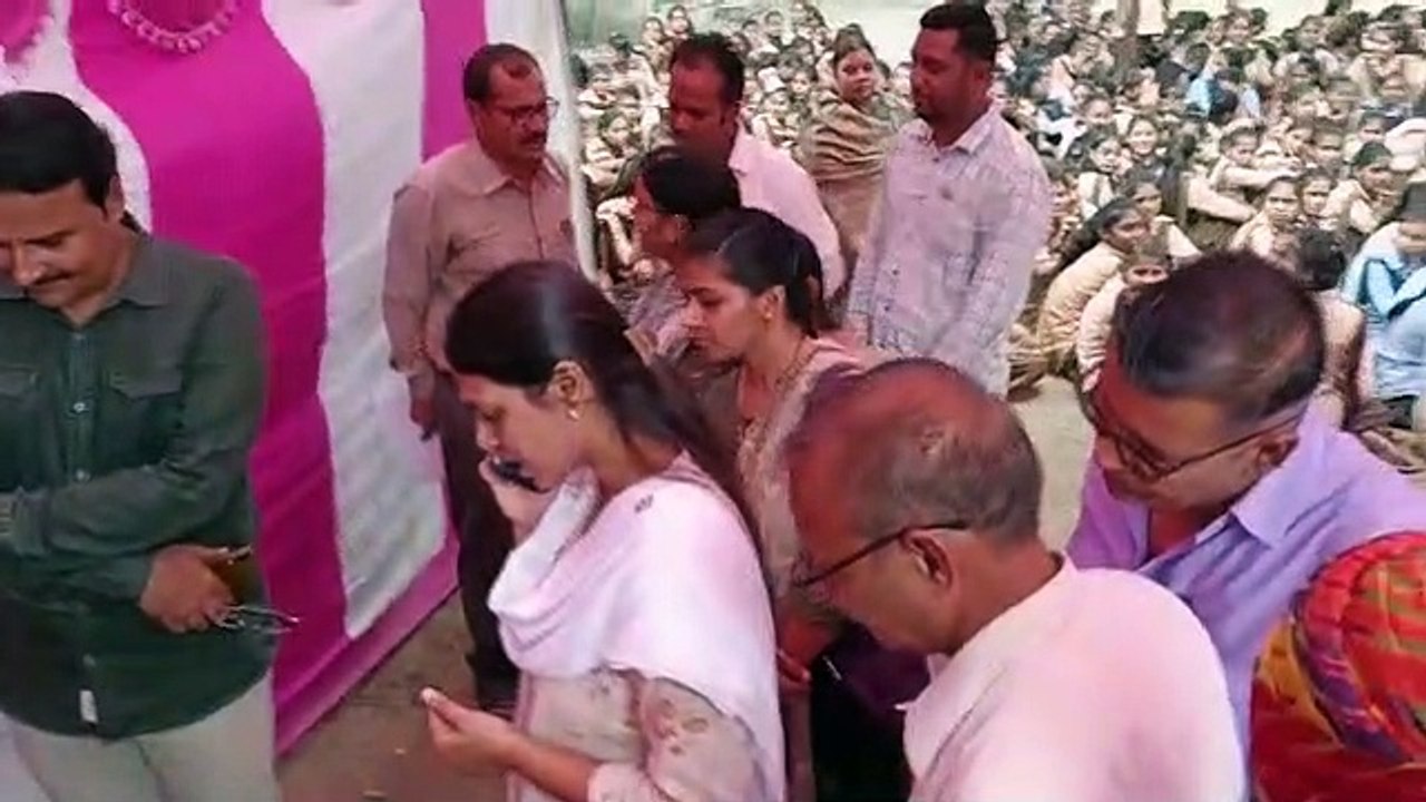 किशोरी बाल मेले में दिखाई विज्ञान से जुड़ी प्रतिभा