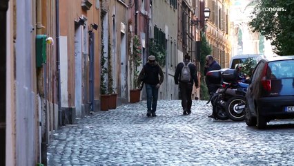 Italianos elegem parlamento que vai ter menos 245 representantes