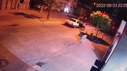 TÜFEKLE YARALADIKTAN SONRA VURMAYA DEVAM ETTİ, POLİSİN UYARI ATEŞİYLE DURDU