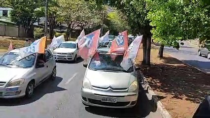 Carreata de Zema por BH termina antes da hora