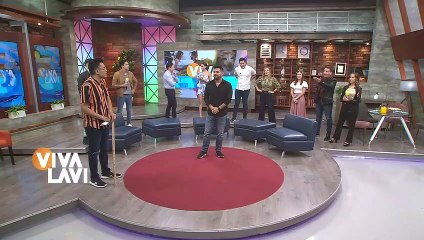 "Pero Gina sigue de pie": Ángel Castro se 'burla' de programas "eliminados"