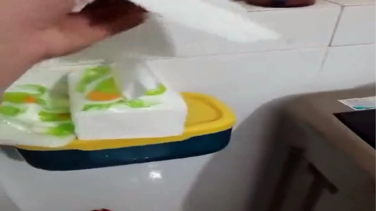 How to catch Cockroach #new method, #scary #viral videos