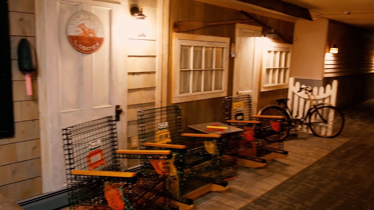 Staying at the Vacationland Inn! Walking Tour, Amenities & Overview of this resort in Brewer, Maine