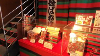 A visit to Ichiran Ramen in Fukuoka the main branch were everything began / Delicious Ramen! in 4K