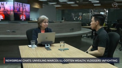 How do Marcos criticism and fanaticism coexist?