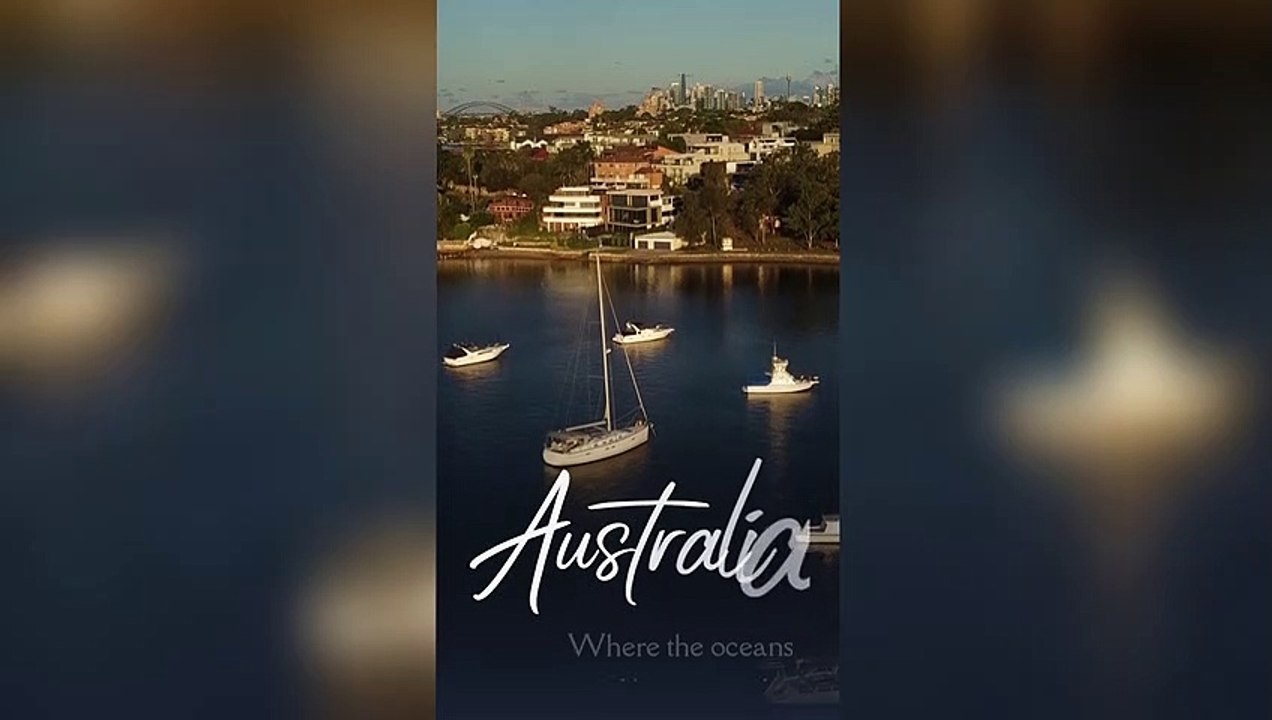HOLIDAY TO AUSTRALIA