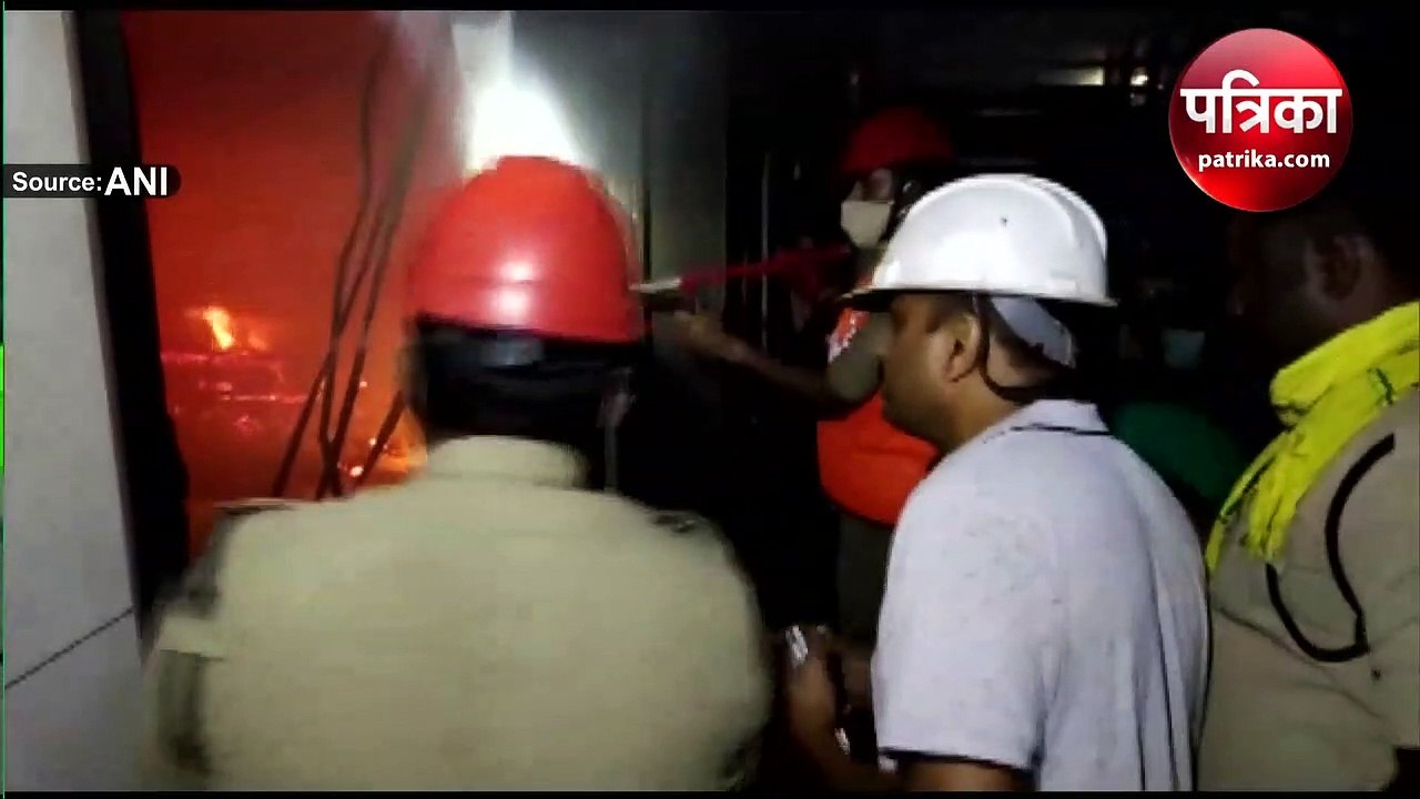 आंध्र प्रदेश के नए अस्पताल में लगी आग, 2 बच्चों की मौत, दमकल की गाड़ियां मौके पर