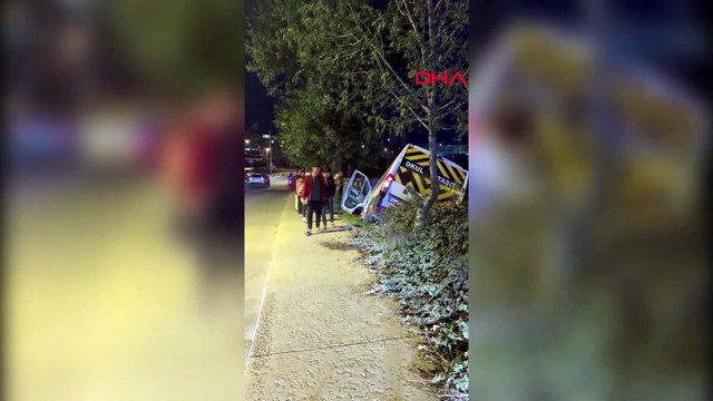 Arnavutköy’de kaza yapan servis aracı kaldırımda yürüyen öğrenciye çarptı