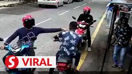Cops tracking down snatch thief who stole necklace in Setapak Jaya