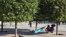 Yabancı uyruklu turist, Taksim Meydanı’nda yaptığıyla şoke etti