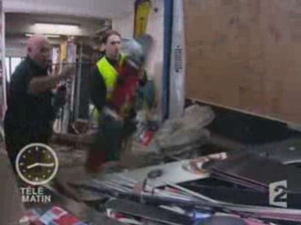 Tri-Vallés Télématin Recycle skis 15 mars 08 France2