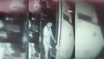 Tantuni dükkanına giren hırsızlık zanlısı kamerada