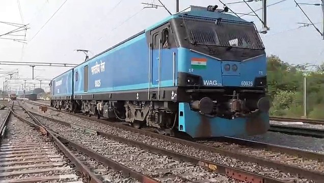 India_s Most Powerful Locomotive WAG 12 Decouples with Freight _ 60025 SRE WAG 12