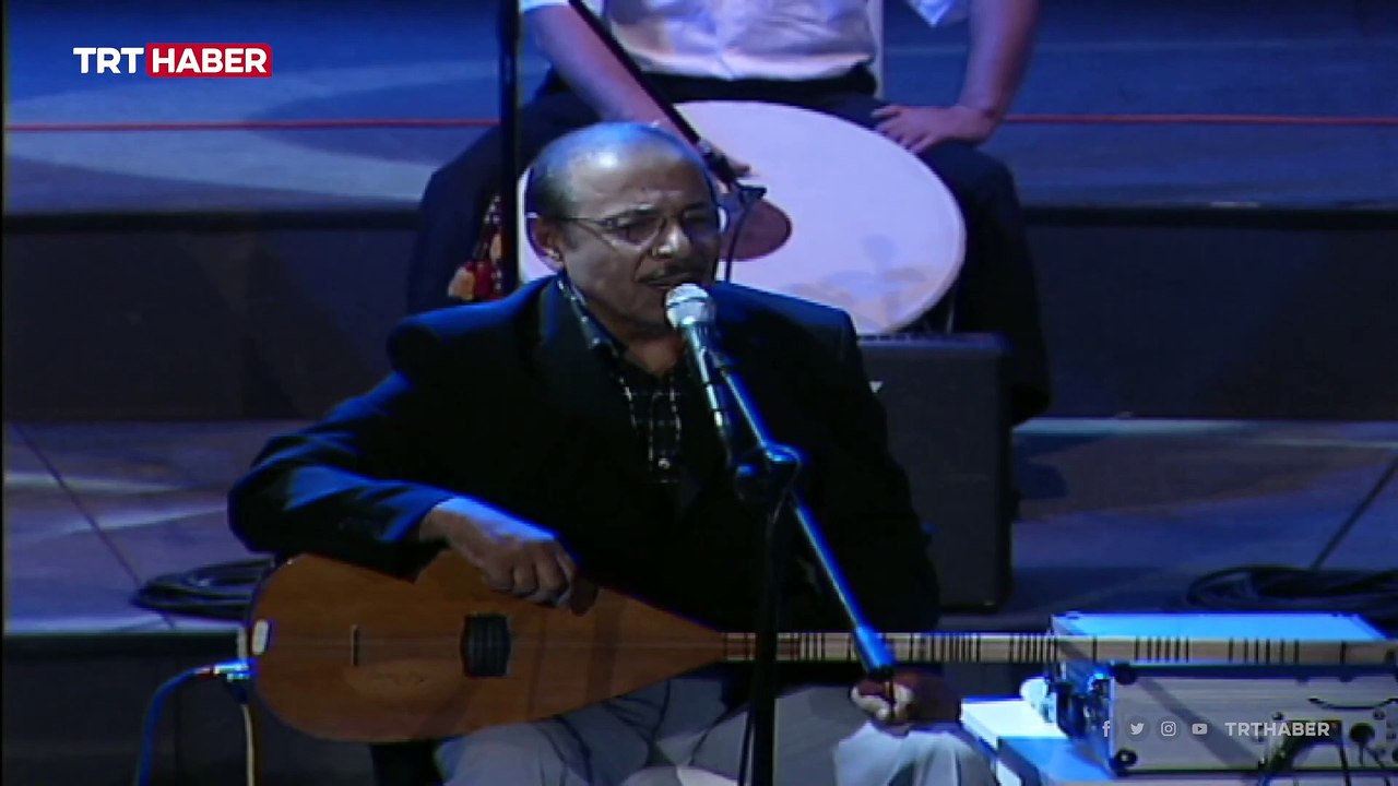 'Bozkırın Tezenesi' Neşet Ertaş, türküleriyle Anadolu'nun sesi oldu